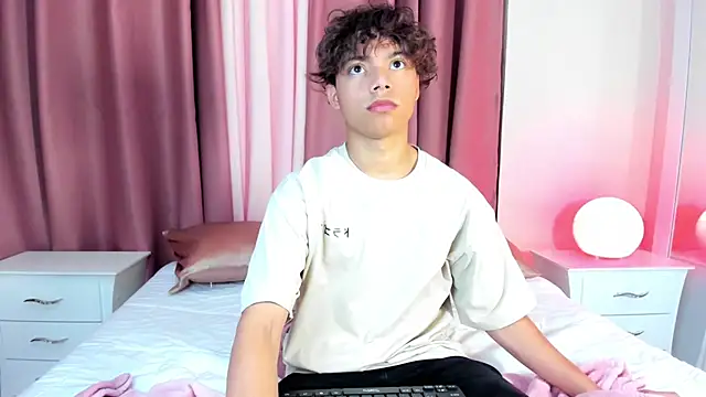 Honeymoon sariel online show from 03/29/26, 02:06