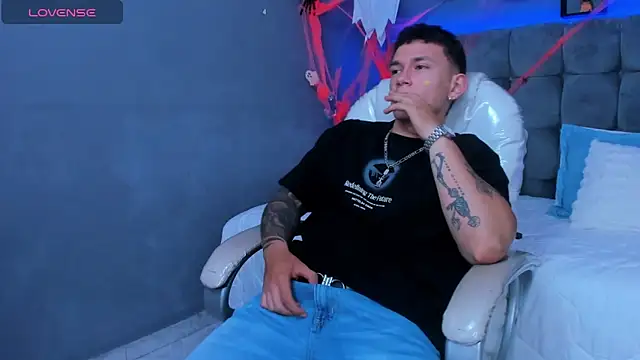 Thomas moon online show from 11/03/25, 09:27