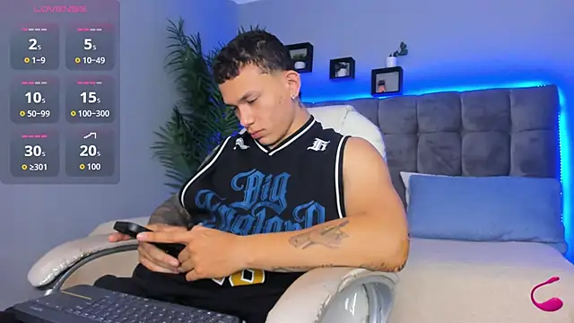 Thomas moon online show from 03/16/26, 01:26