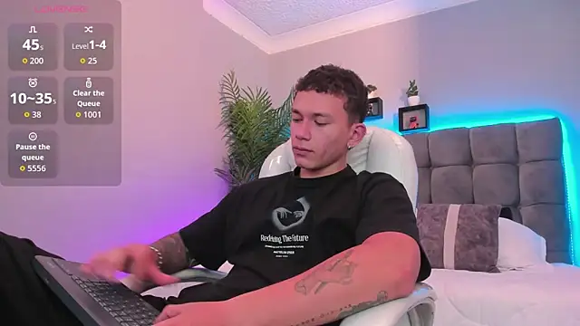 Thomas moon online show from 05/04/26, 02:35
