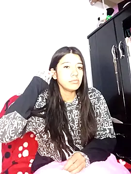 Madow Lu online show from 10/10/25, 09:41