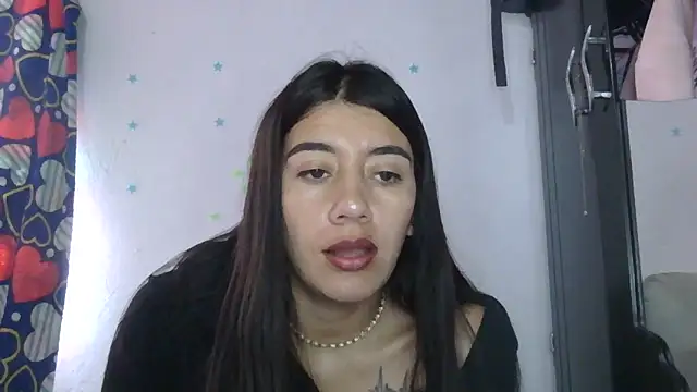 Madow Lu online show from 11/22/25, 03:44