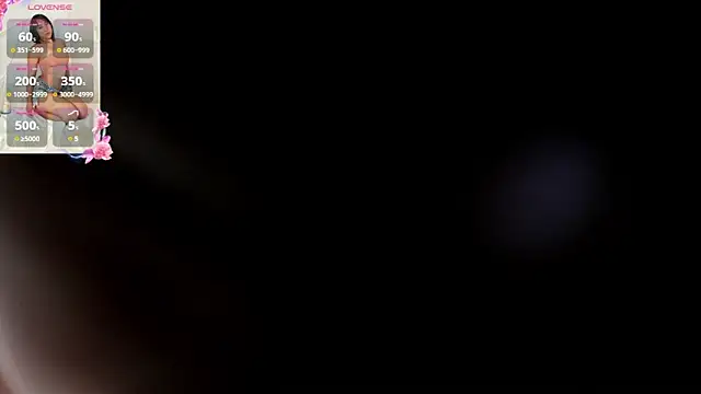 Snapshot of Elowen_Clark chatting on 10/03/25, 07:33 Elowen Clark online show from 10/03/25, 07:33