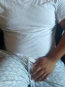 Snapshot of Hotknight chatting on 09/24/25, 10:46 Hotknight online show from 09/24/25, 10:46