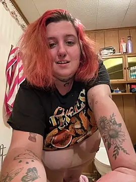 vanessraine online show from 12/16/25, 09:47