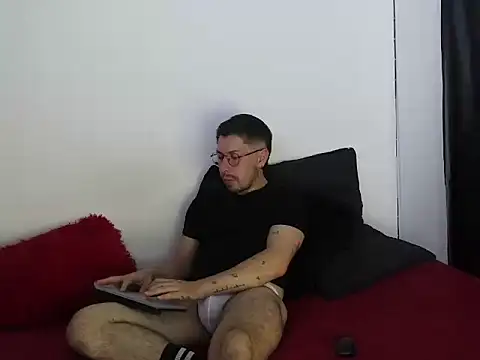 Letorres96 online show from 04/11/26, 03:55