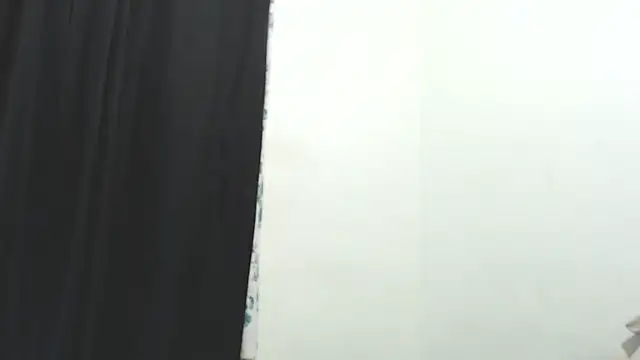 Snapshot of Penelope77 chatting on 09/13/25, 06:35 Penelope77 online show from 09/13/25, 06:35