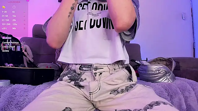 SebastianHilton online show from 03/08/26, 01:37