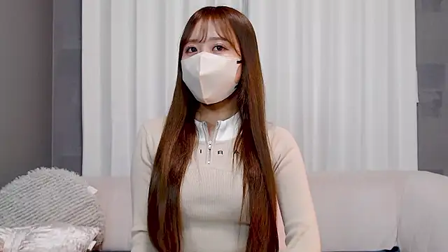  YUI CHAN  online show from 01/18/26, 11:14