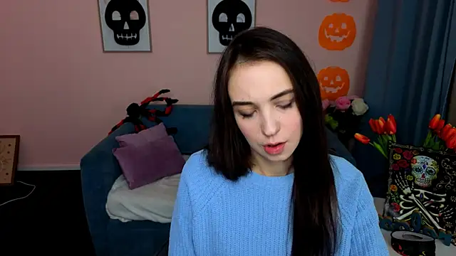 Snapshot of EllaSteele chatting on 10/25/25, 08:58 EllaSteele online show from 10/25/25, 08:58