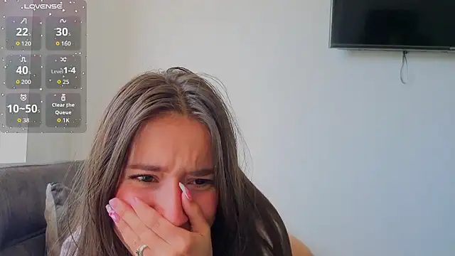 Adhara Kitten online show from 04/02/26, 03:09