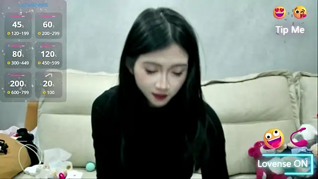 xiaoLI-2025 online show from 02/25/26, 02:48