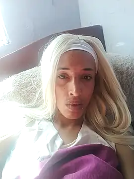 Snapshot of catrina_love chatting on 09/13/25, 09:58 catrina love online show from 09/13/25, 09:58