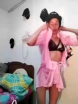catrina love online show from 06/17/26, 05:25