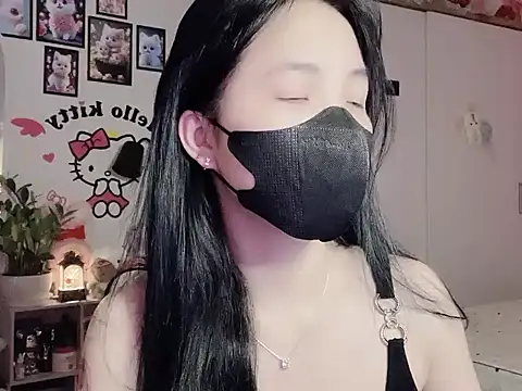 Snapshot of keelinnn19 chatting on 11/26/25, 06:09 keelinnn19 online show from 11/26/25, 06:09