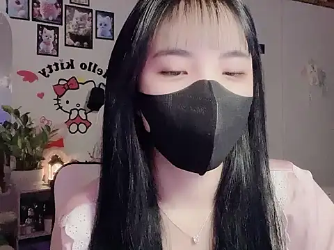 Snapshot of keelinnn19 chatting on 11/27/25, 07:27 keelinnn19 online show from 11/27/25, 07:27