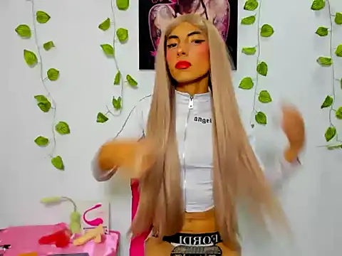 xamila muaa online show from 06/05/26, 12:00
