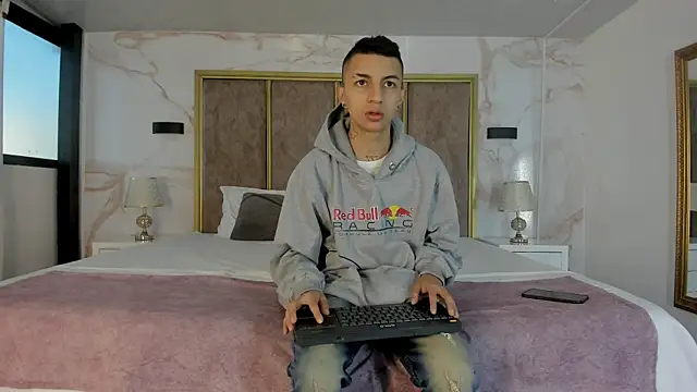 NickandAbby  online show from 09/09/25, 11:32