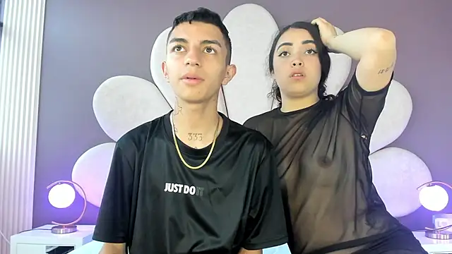 NickandAbby  online show from 04/13/26, 08:14