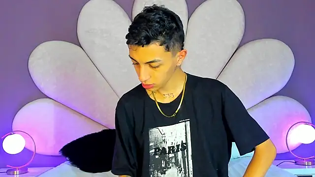 NickandAbby  online show from 07/04/26, 03:24