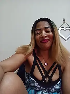 Snapshot of SEXYMOANSXX chatting on 05/30/26, 10:12 SEXYMOANSXX online show from 05/30/26, 10:12