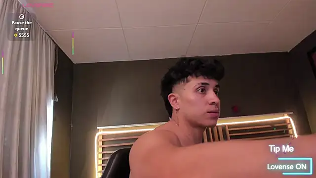 PaulEvens online show from 10/09/25, 01:42