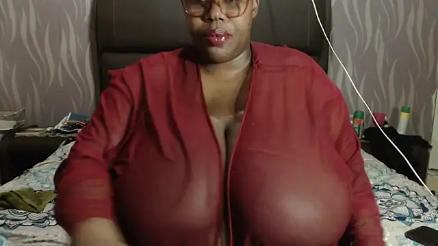 BoobsQueen46K online show from 11/27/25, 07:49