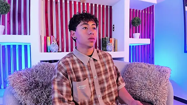 Snapshot of Troy_dalton chatting on 10/06/25, 08:28 Troy dalton online show from 10/06/25, 08:28