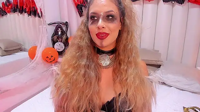 CataRicci online show from 10/31/25, 07:15