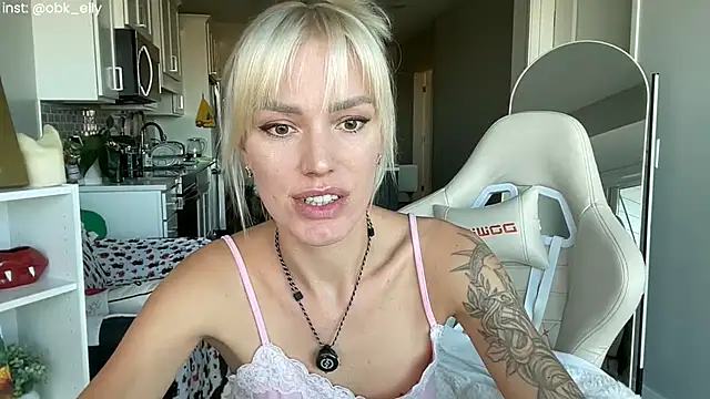 Ohbabykelly online show from 11/15/25, 09:11