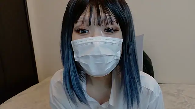 sarina at online show from 03/29/26, 09:31