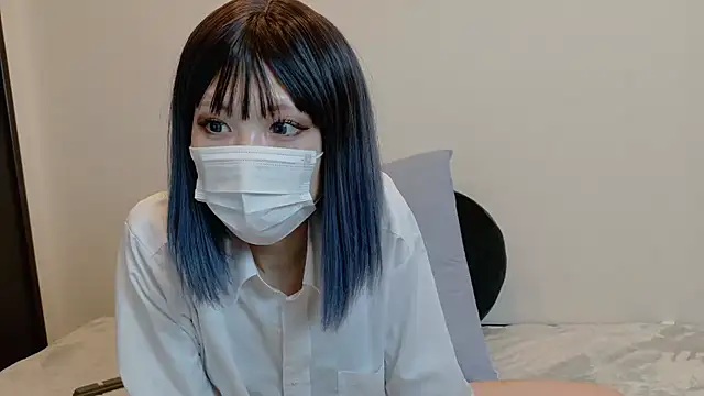 sarina at online show from 03/30/26, 04:35