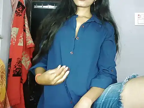 ROSE GOLDE online show from 12/20/25, 08:10