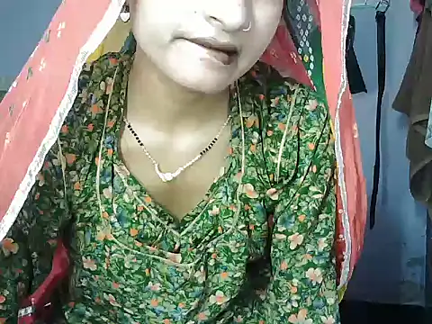 ROSE GOLDE online show from 06/23/26, 05:27