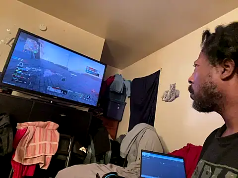 viceutk1 online show from 09/28/25, 03:45