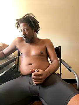 viceutk1 online show from 10/22/25, 02:39