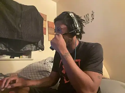 viceutk1 online show from 02/21/26, 10:38