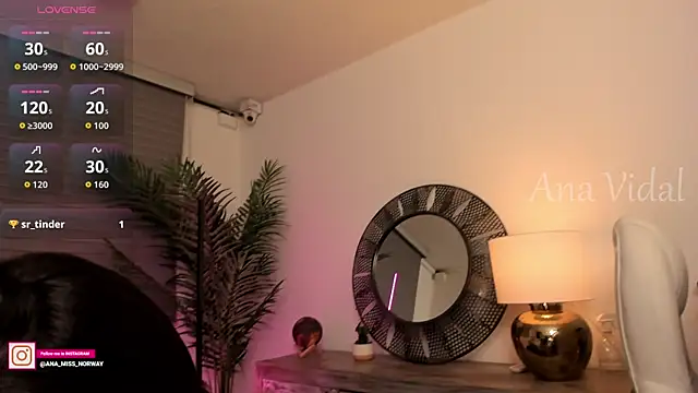 Snapshot of Miss_norway chatting on 10/16/25, 09:38 Miss norway online show from 10/16/25, 09:38