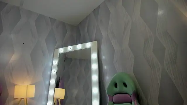 BabyAngel18  online show from 01/11/26, 03:22