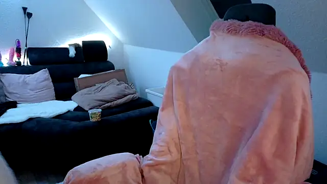 Melly4You online show from 04/11/26, 09:41