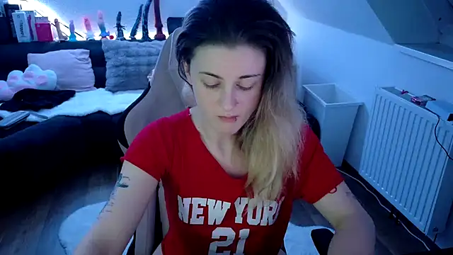 Melly4You online show from 07/14/26, 09:53