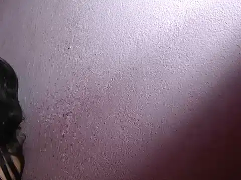 nina kisslove online show from 11/17/25, 10:48