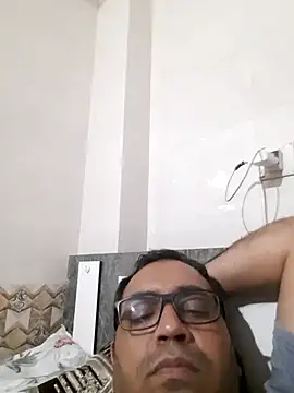 Hot-boy077 online show from 03/22/26, 10:29