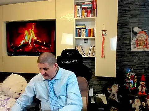 SpartacusDaddy48 online show from 02/24/26, 05:44