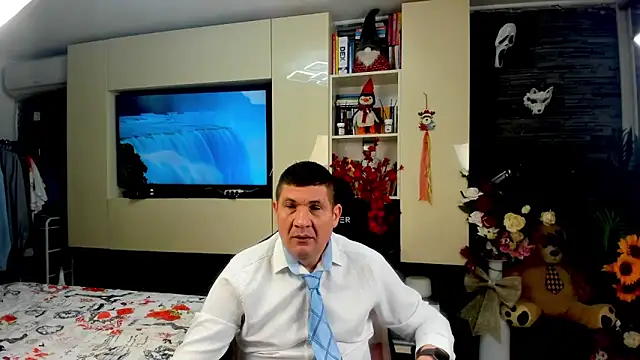 SpartacusDaddy48 online show from 04/11/26, 05:56