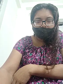 Elie couple143 online show from 10/29/25, 06:42