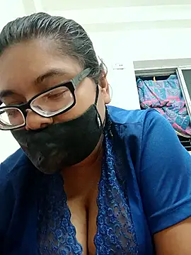 Elie couple143 online show from 11/01/25, 08:00