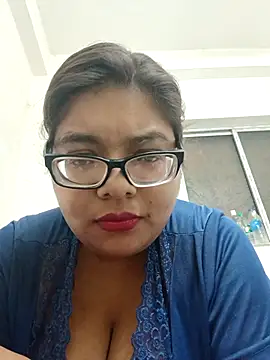 Elie couple143 online show from 11/26/25, 11:50