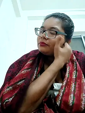 Elie couple143 online show from 12/22/25, 06:27