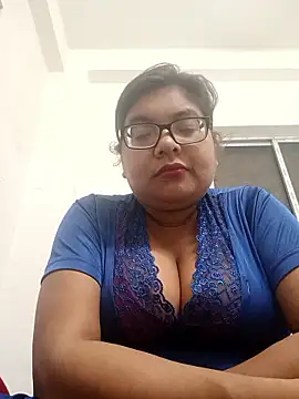 Elie couple143 online show from 01/10/26, 06:42